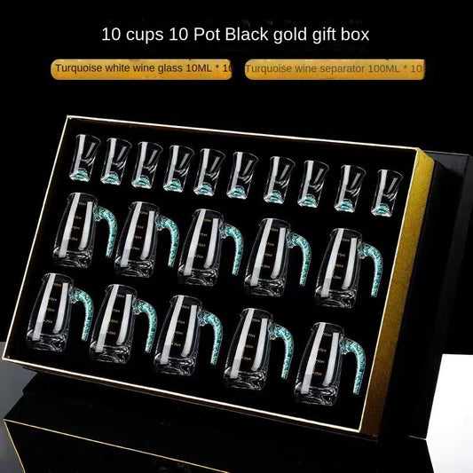 wine glass set is light and luxurious, equipped with a small wine cup, a crystal glass wine glass separator and a strong