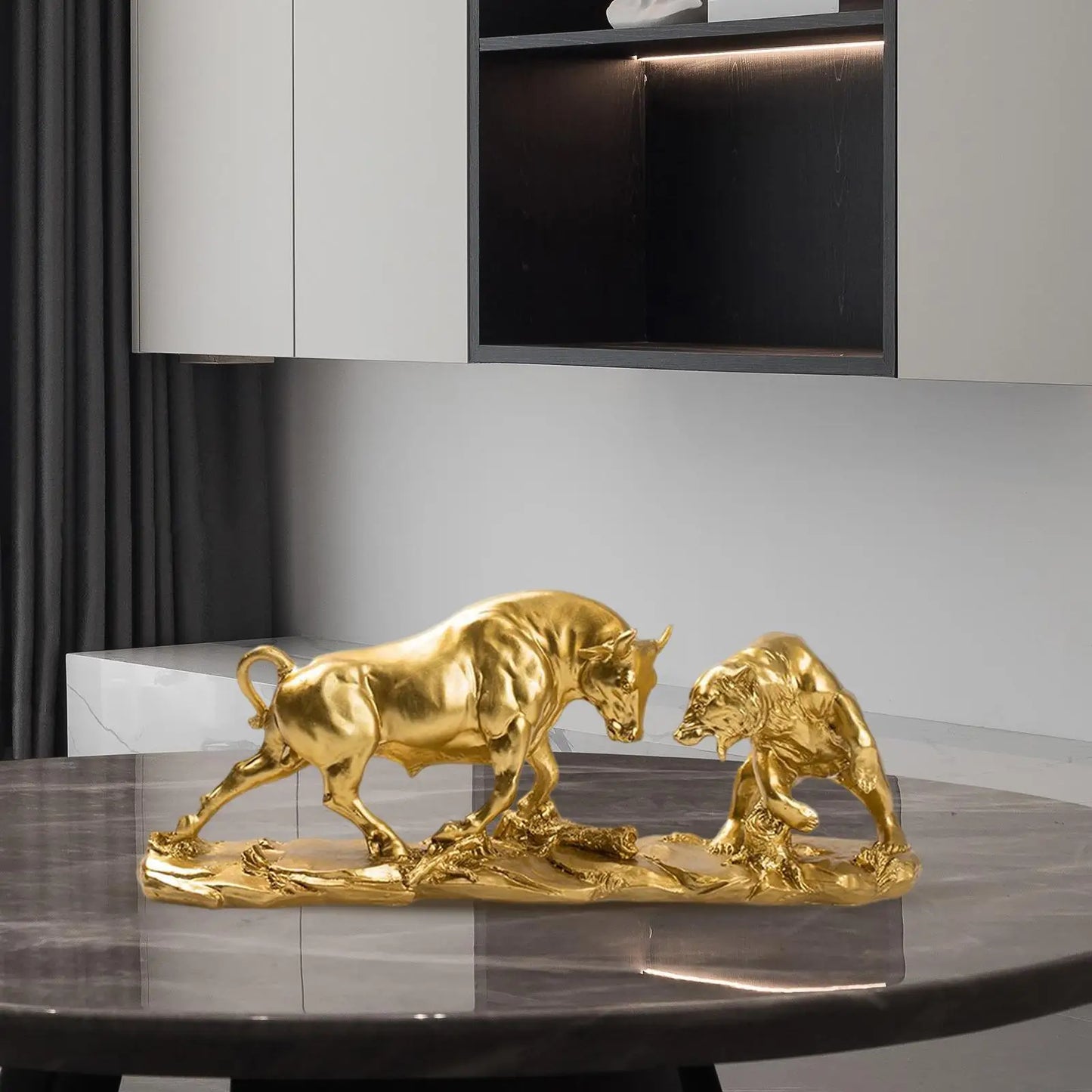 Bear and Bull Statue Animal Sculpture Resin Statue Figurine Ornament for Desktop Shelves Cabinet Decor Birthday Art Modern Decor