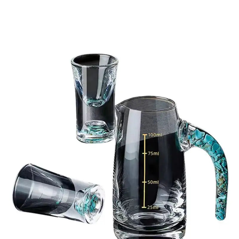 wine glass set is light and luxurious, equipped with a small wine cup, a crystal glass wine glass separator and a strong