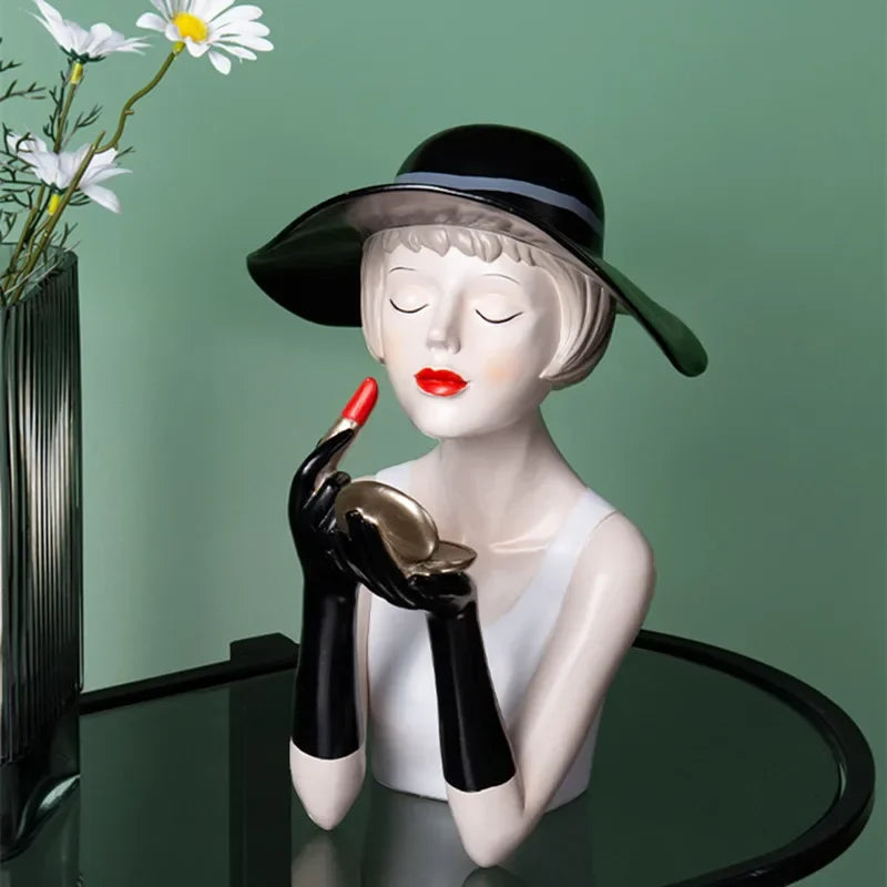 Light Luxury Girl High-Level Sense Ornaments, Living Room Decor, TV Cabinet Desktop, Statue, Shop Window Decor, Crafts, Gift